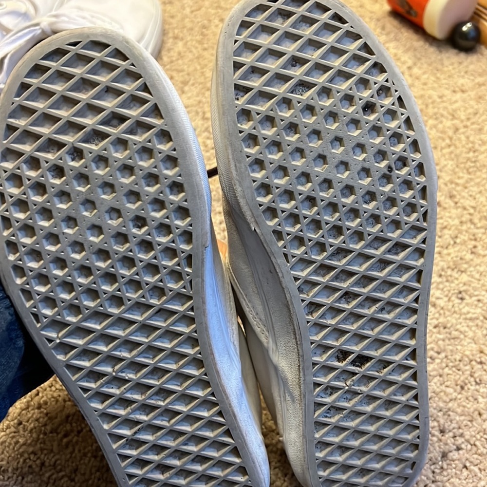 Vans - Picture 2 of 3